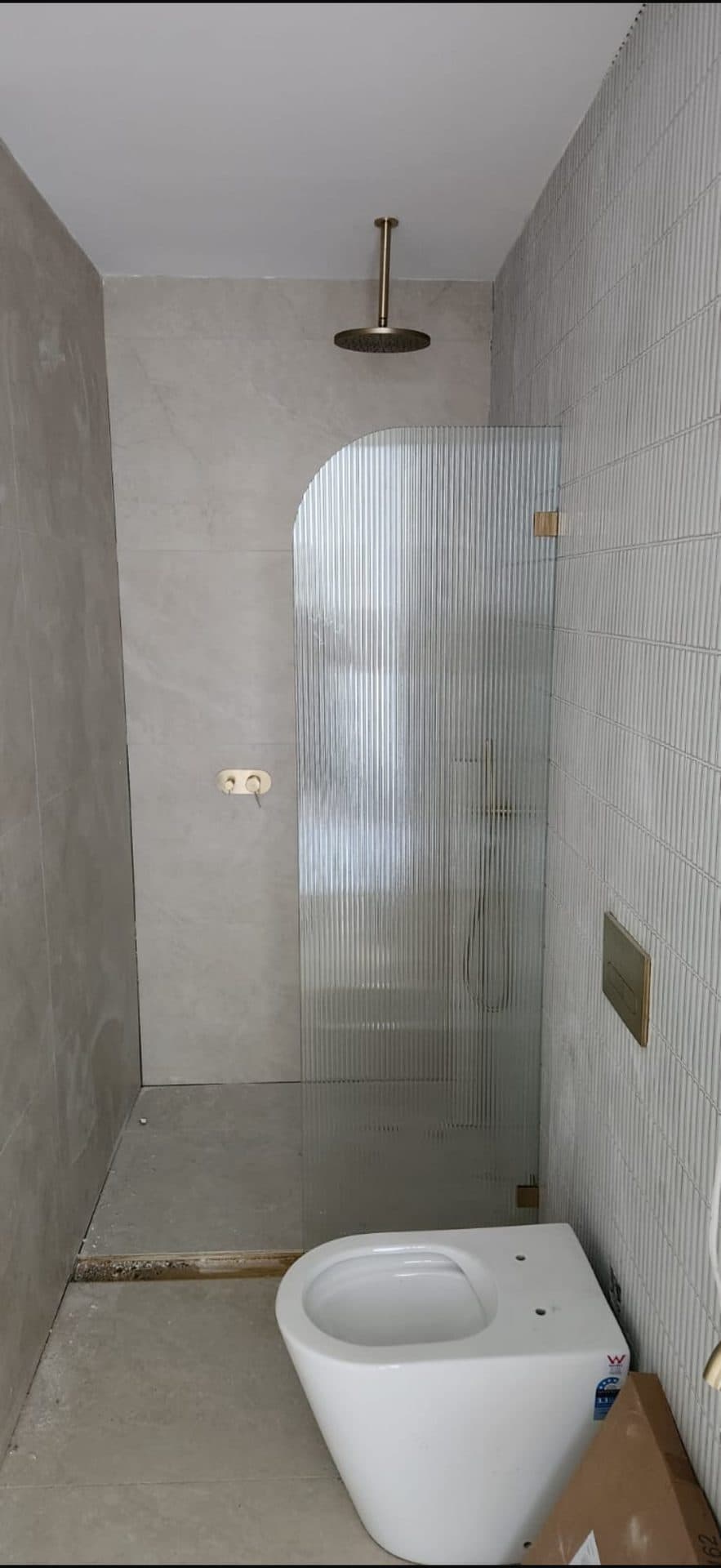 Adelaide bathroom before renovation (case 2)